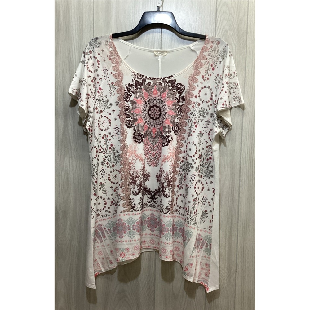 BRITTANY BLACK Women's (Size 20' x 26") Short Sleeve Round Neck Shirt *No Tags*